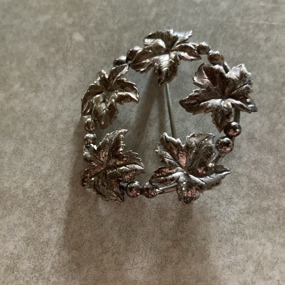 Wreath brooch - Picture 4 of 4